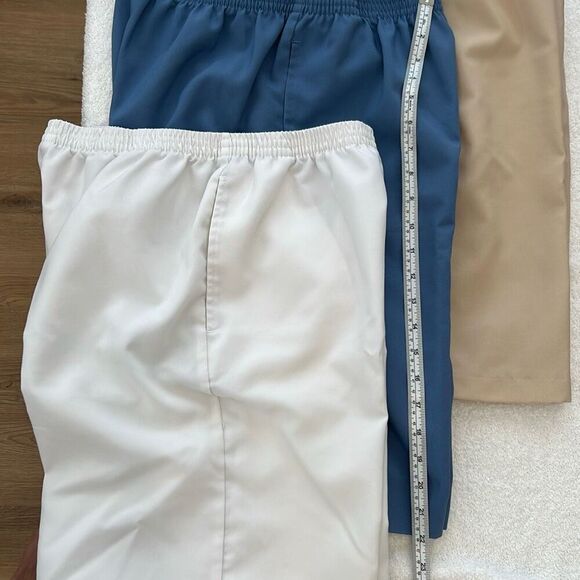 Lot of 3 Blair Women's Elastic Waist Mom Walking Shorts Blue Tan White Medium - Picture 2 of 7